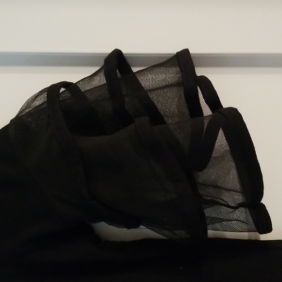 Zechka Black Cropped Top W Pink Roses Appliques Puffy Lace Sleeves Size S - Picture 4 of 12